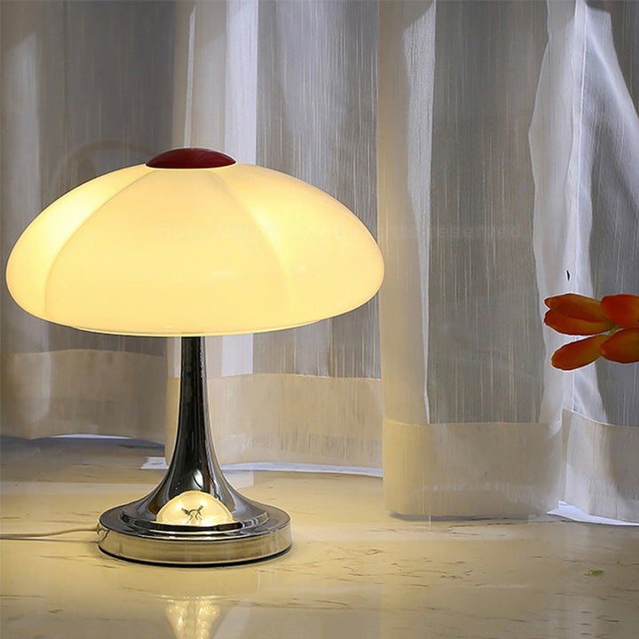 LUCKY White Table Lamp