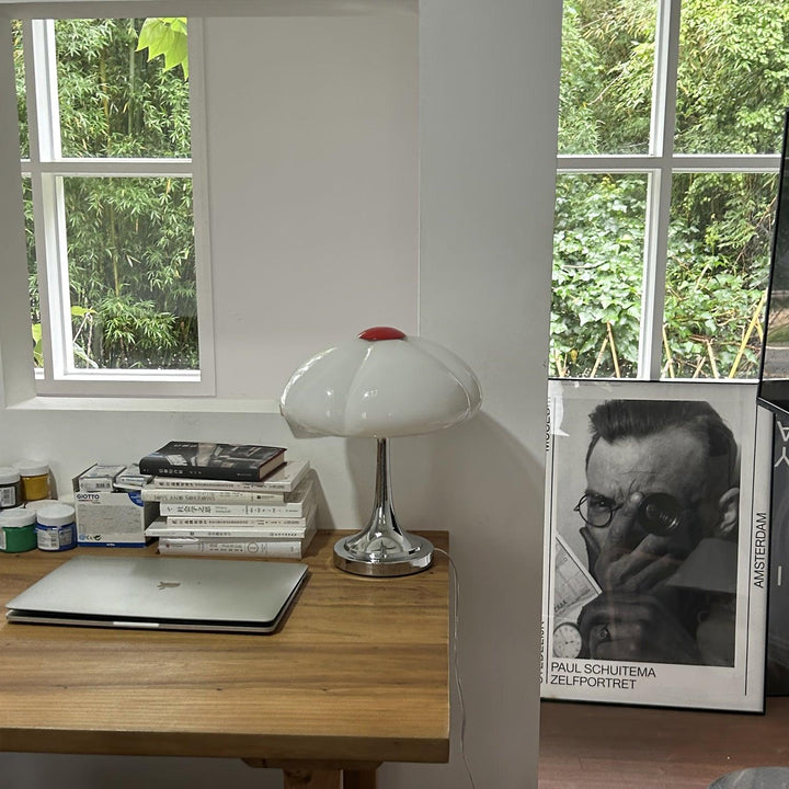 LUCKY White Table Lamp