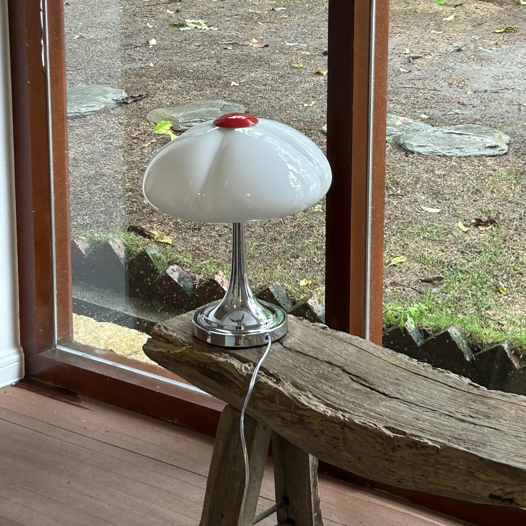 LUCKY White Table Lamp