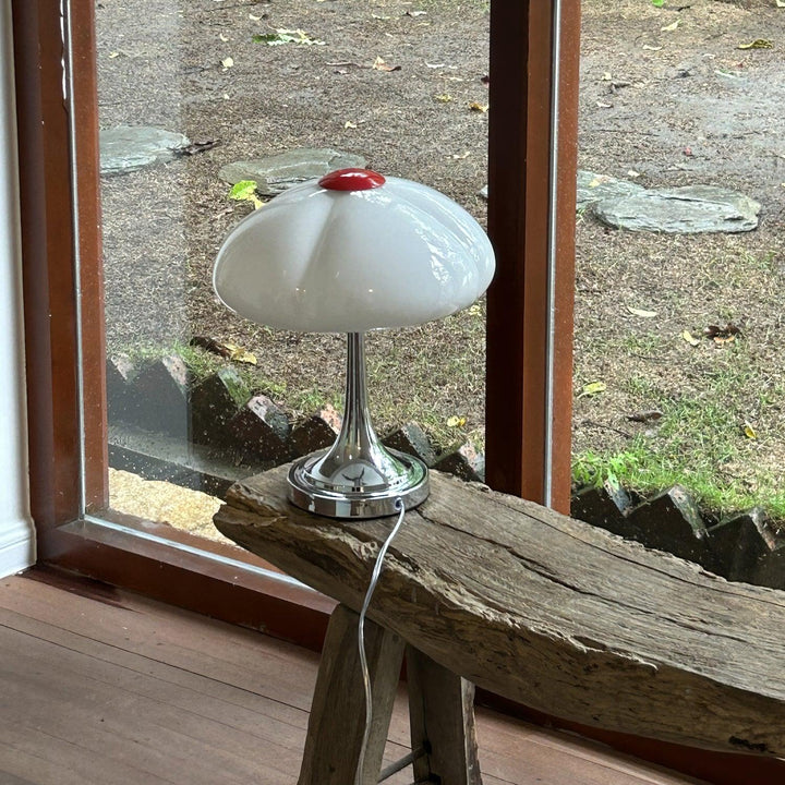 LUCKY White Table Lamp