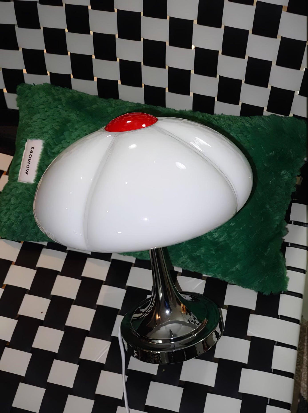 LUCKY White Table Lamp