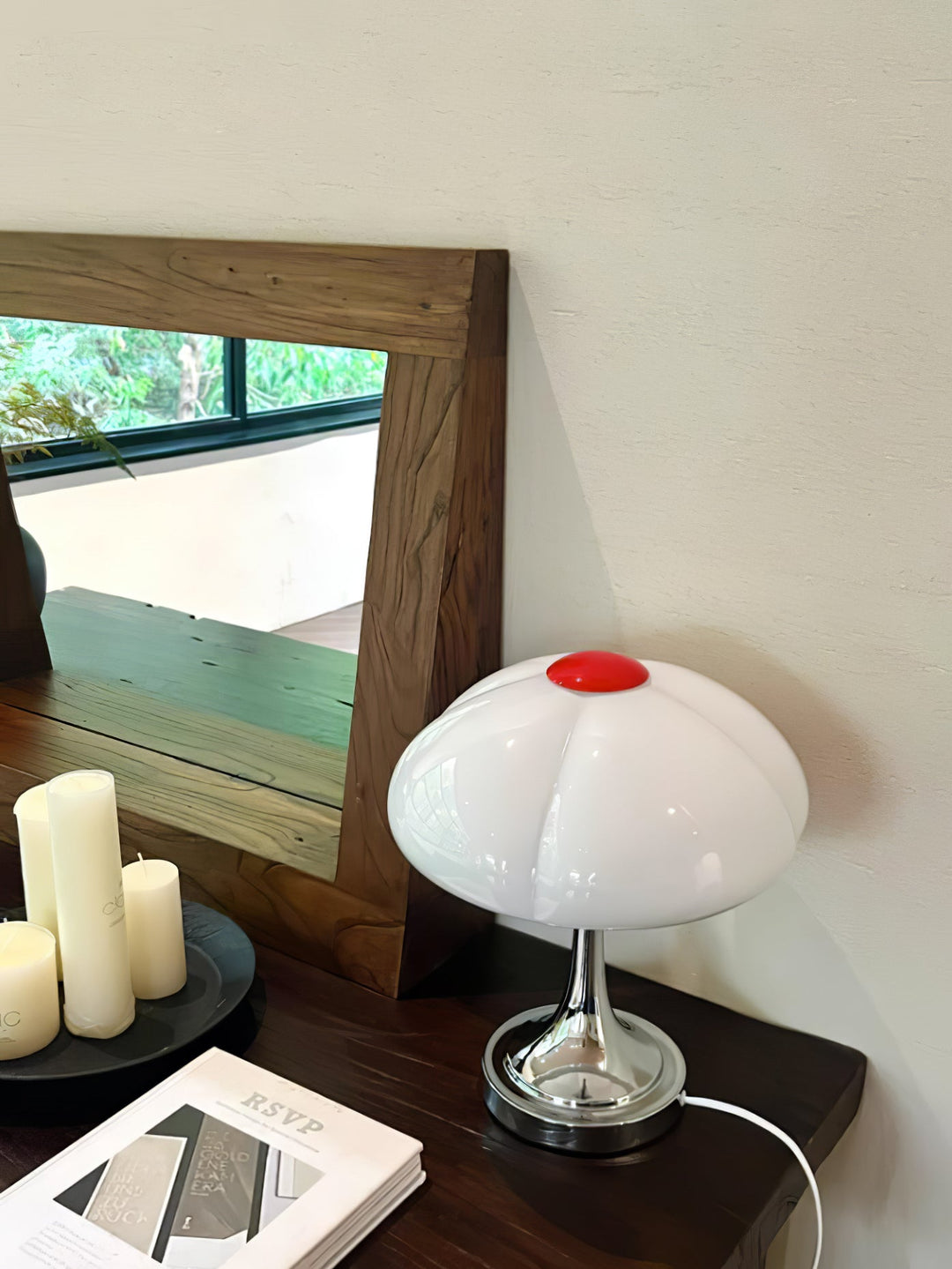 LUCKY White Table Lamp
