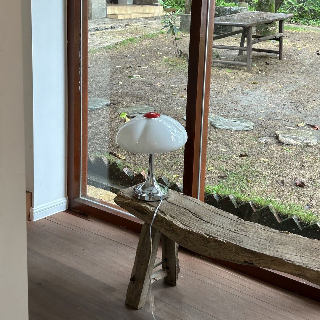 LUCKY White Table Lamp