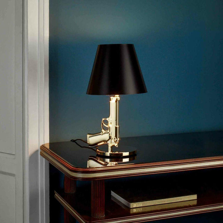 GUNER Black and Gold Table Lamp
