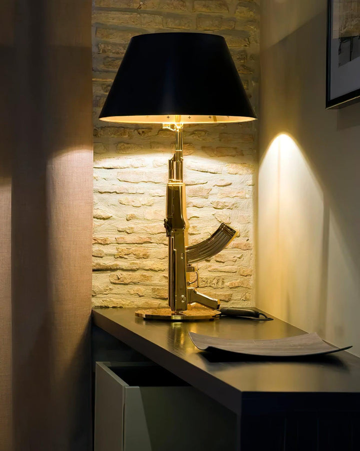GUNER Black and Gold Table Lamp