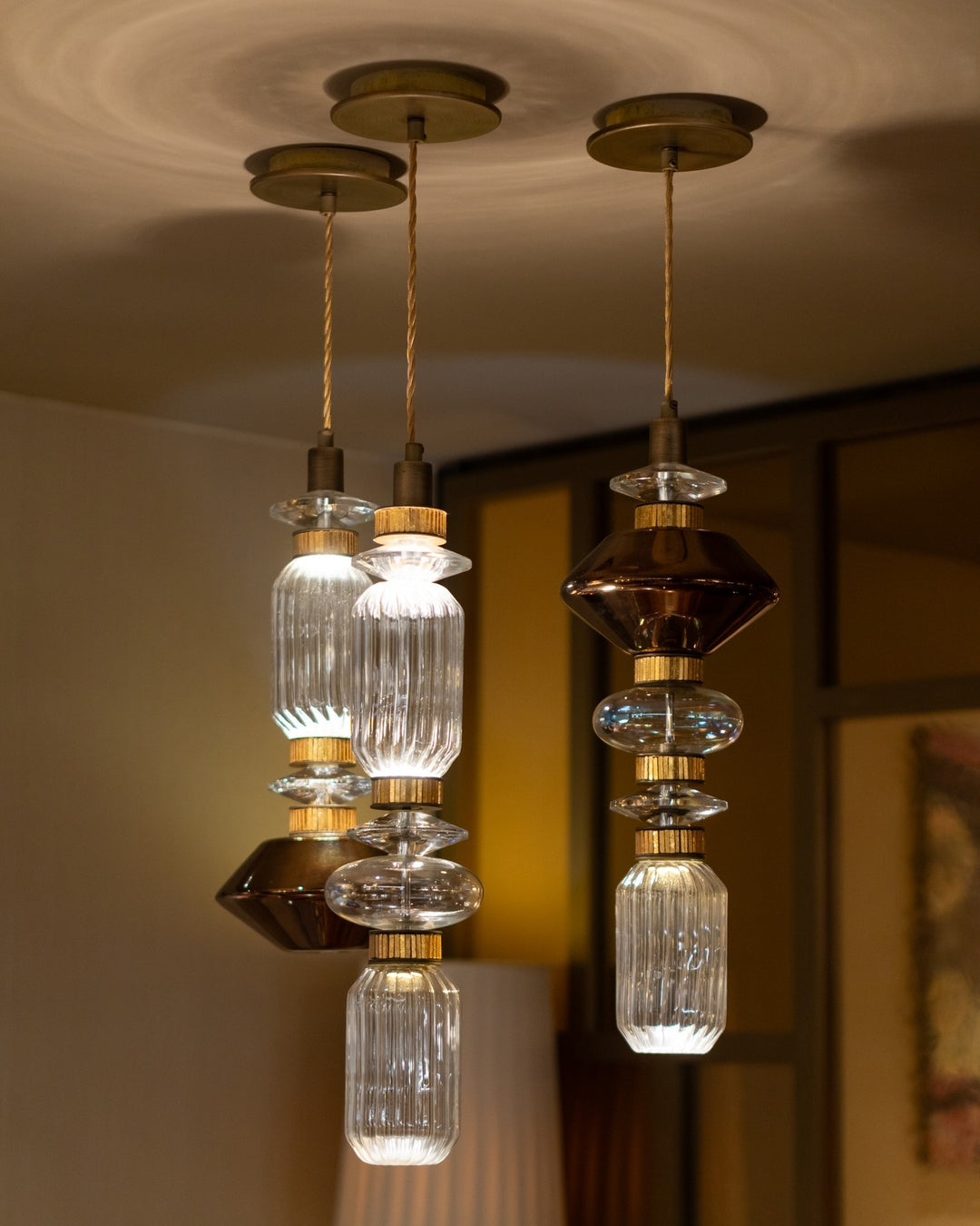 LATHE Glass Pendant Light for Kitchen Island10
