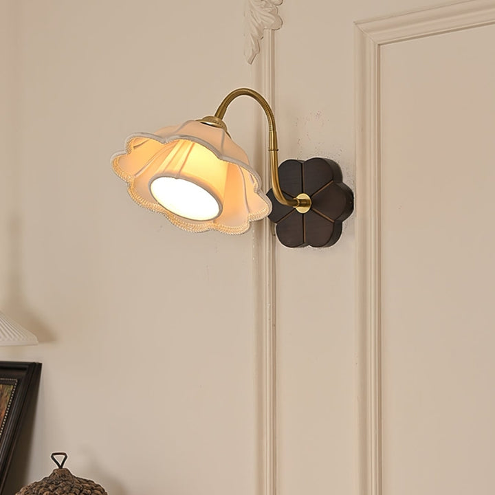 LUX Fabric Vintage Style Wall Lamp