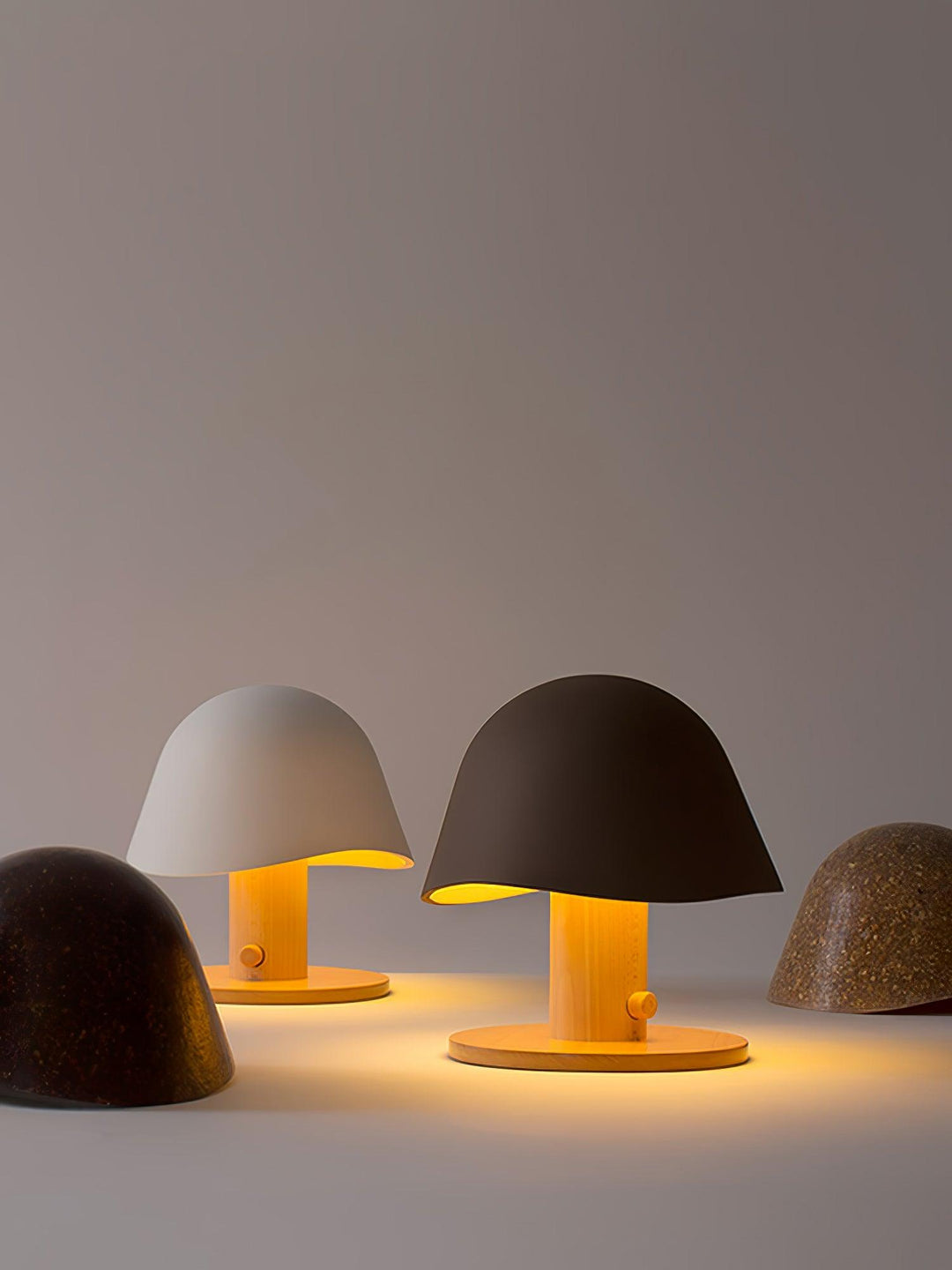 MARIO Hat Black and White Table Lamp