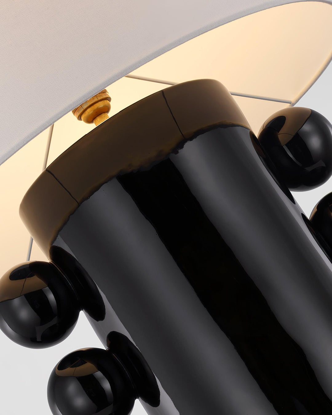 DILIMA Black and White Table Lamp
