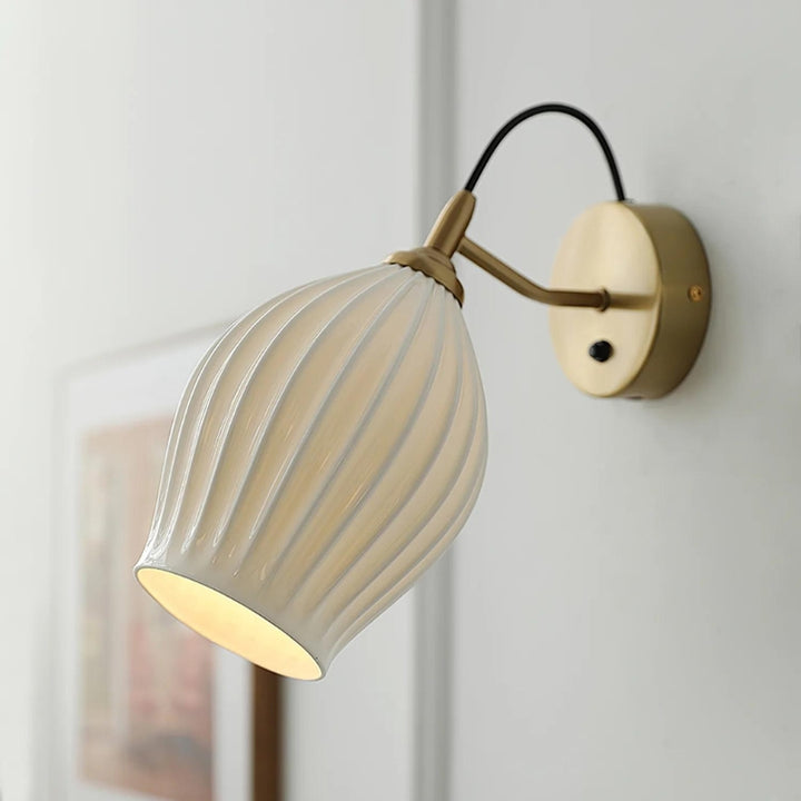 XYLA Modern Ribbed Ceramic Wall Lamp