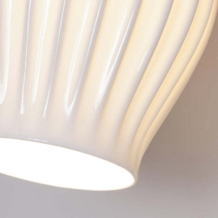 XYLA Modern Ribbed Ceramic Wall Lamp