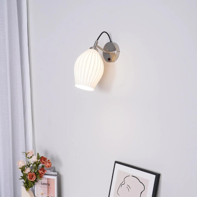 XYLA Modern Ribbed Ceramic Wall Lamp