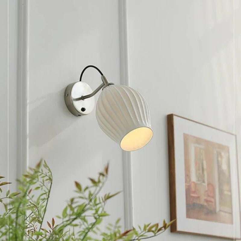 XYLA Modern Ribbed Ceramic Wall Lamp